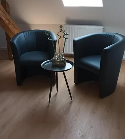 Buergerhaus ツェルティンゲン・ラハティグ