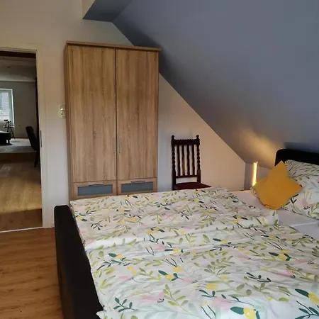 Buergerhaus * Zeltingen-Rachtig