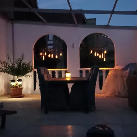 Buergerhaus ツェルティンゲン・ラハティグ