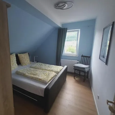 Buergerhaus アパート ツェルティンゲン・ラハティグ